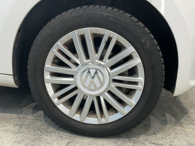 Volkswagen up! 1.0 Cup up! 2015 – снимка 11