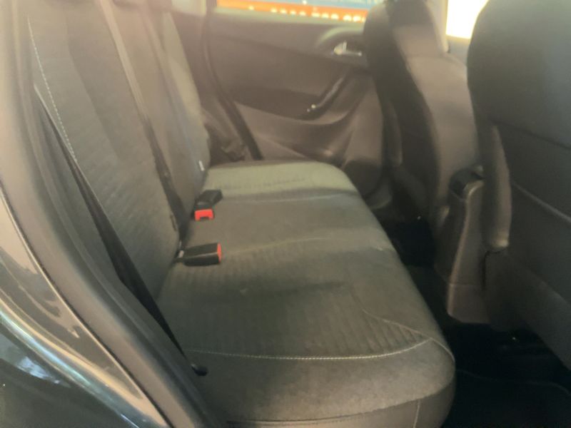 Citroen C3 1.2 PureTech Feel 2017 – снимка 19