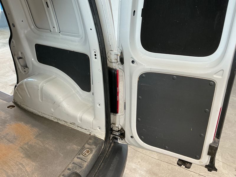 Volkswagen Caddy 1.6 TDI Kasten EcoProfi 2013 – снимка 53