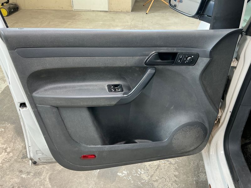 Volkswagen Caddy 1.6 TDI Kasten EcoProfi 2013 – снимка 47