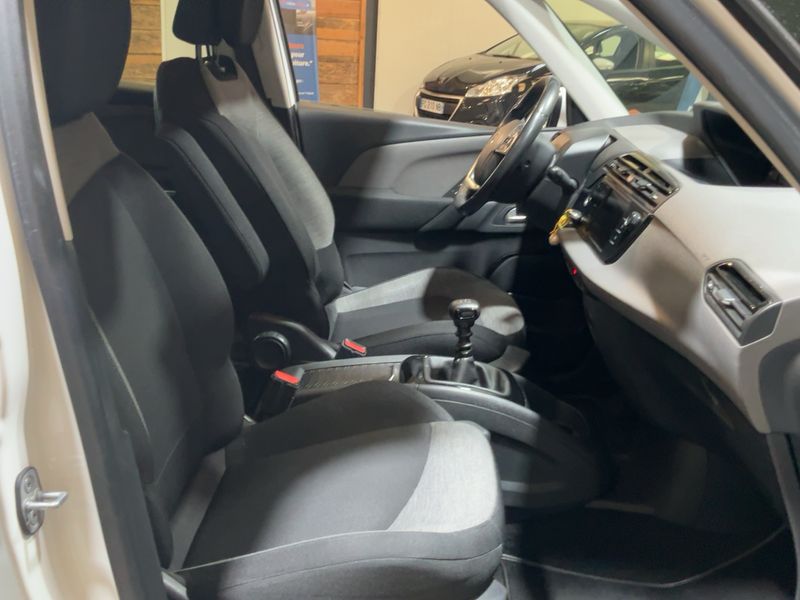 Citroen C4 Grand Spacetourer 1.5 Blue-HDi Business Class 2018 – снимка 16