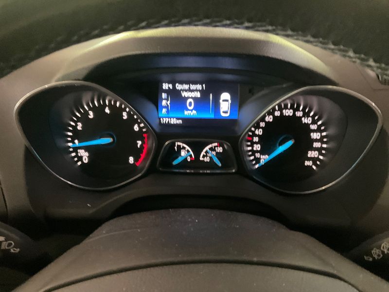Ford C-Max 1.6 LPG Titanium 2017 – снимка 18