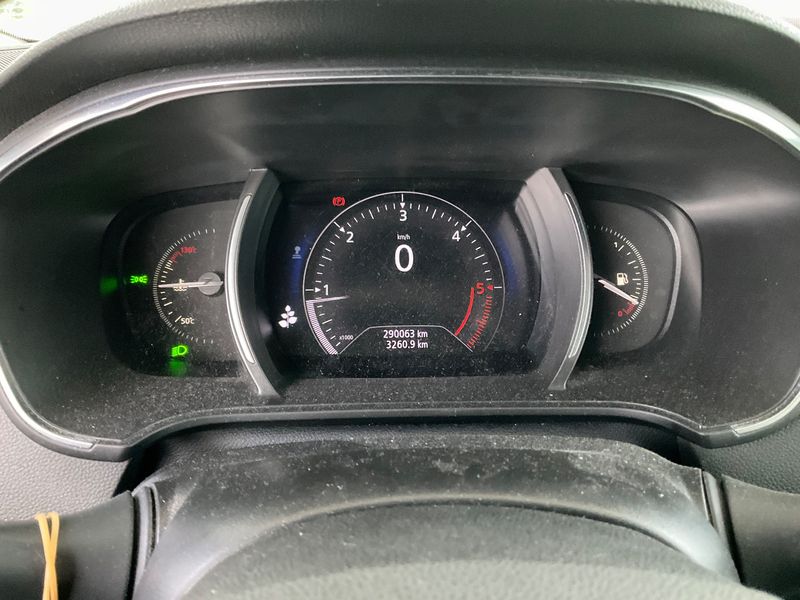 Renault Megane 1.5 BLUE dCi Limited 2019 – снимка 18