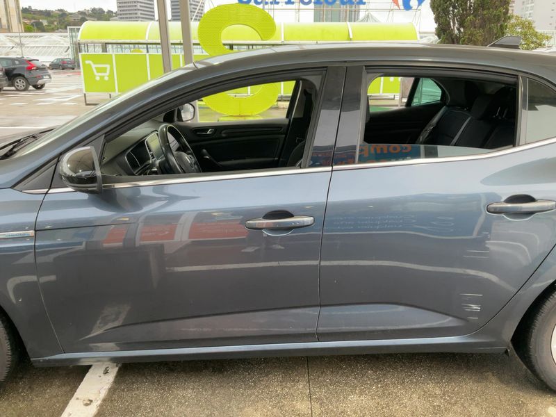 Renault Megane 1.5 BLUE dCi Limited 2019 – снимка 4