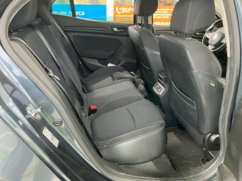 Renault Megane 1.5 BLUE dCi Limited 2019 – снимка 19