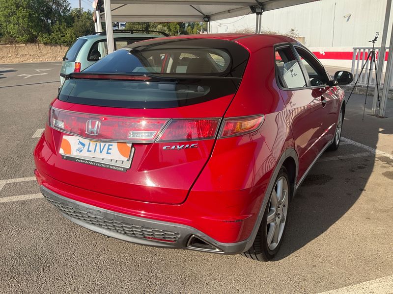 Honda Civic 1.8 VTEC Sport 2007 – снимка 2