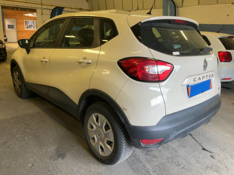 Renault Captur 1.5 dCi Energy Life 2015 – снимка 6