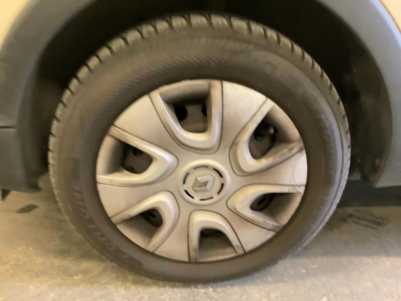 Renault Captur 1.5 dCi Energy Life 2015 – снимка 3