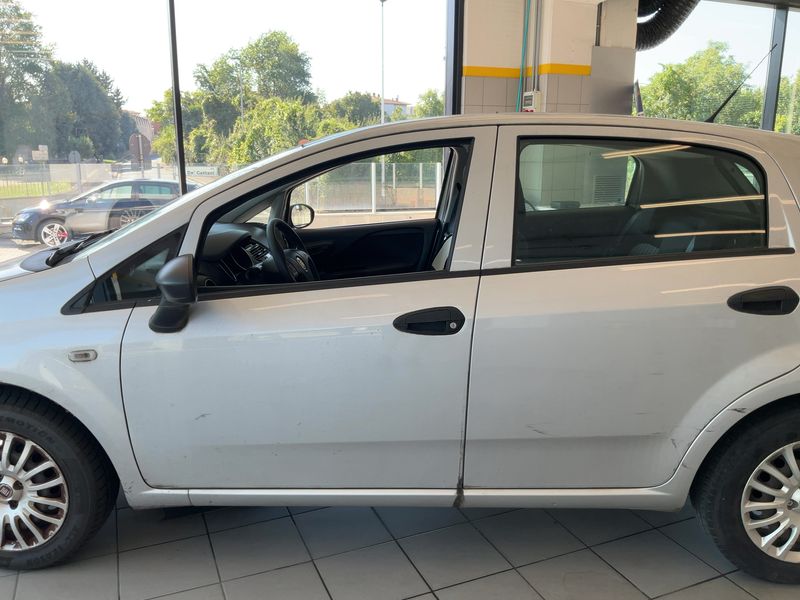 Fiat Punto 1.2 Street 2018 – снимка 4