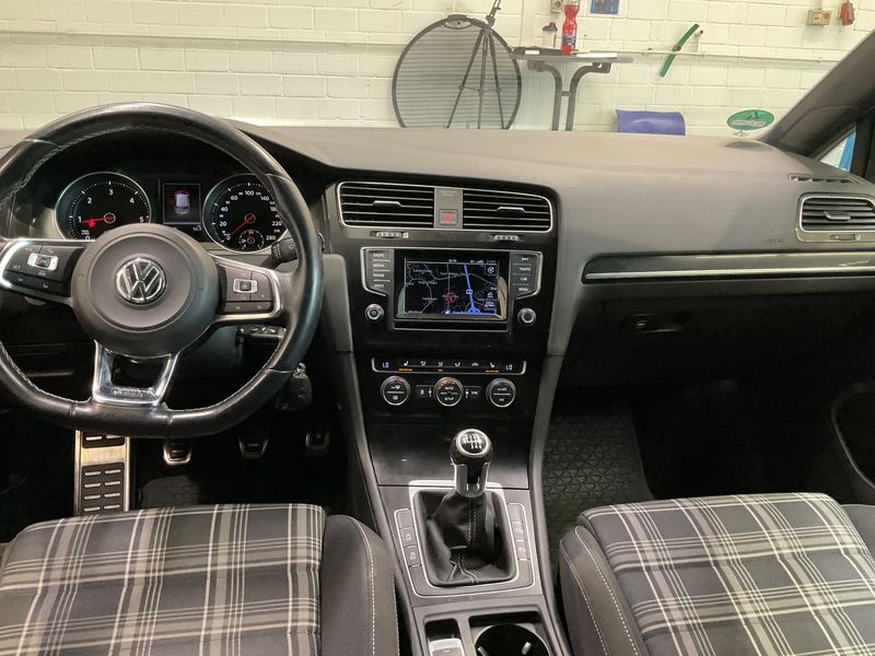 Volkswagen Golf VII 2.0 TDI GTD BlueMotion Tech 2014 – снимка 17