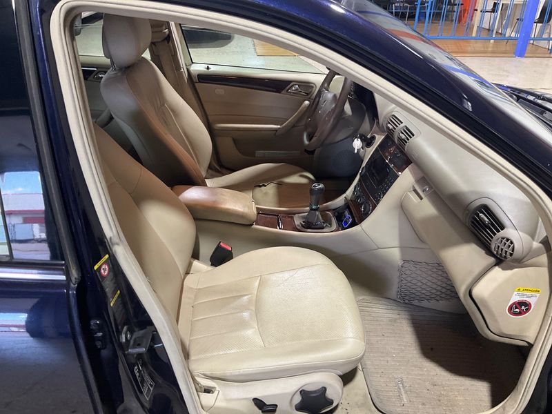 Mercedes-Benz C-Klasse C 200 CDI Elegance 2006 – снимка 3