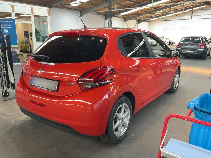 Peugeot 208 1.2 PureTech Style 2017 – снимка 8