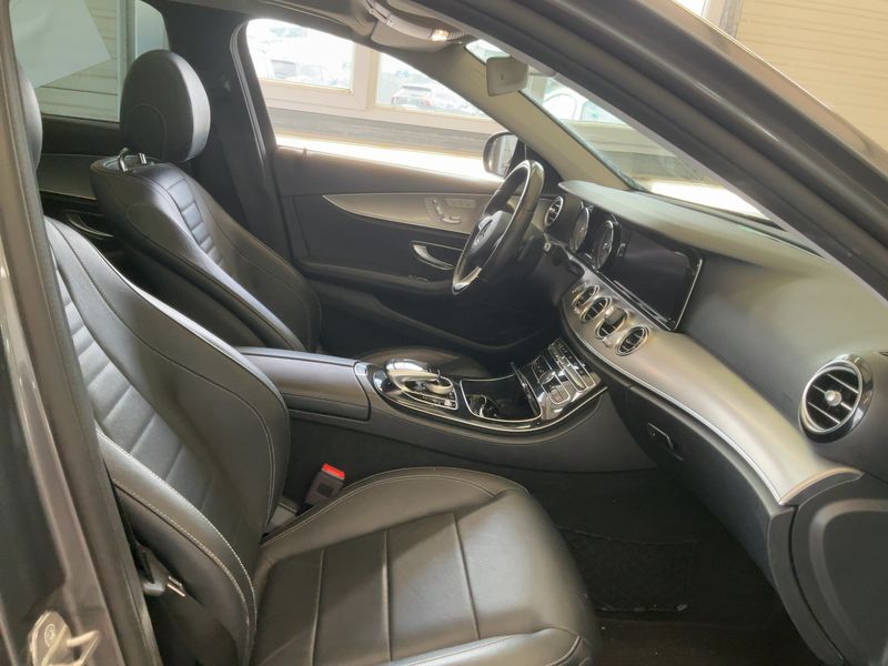 Mercedes-Benz E-Klasse E 220 d T 4Matic Avantgarde 2017 – снимка 16