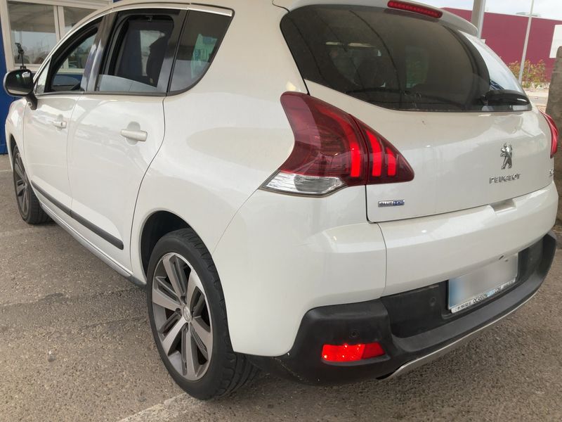 Peugeot 3008 1.6 Blue-HDi Allure 2015 – снимка 6
