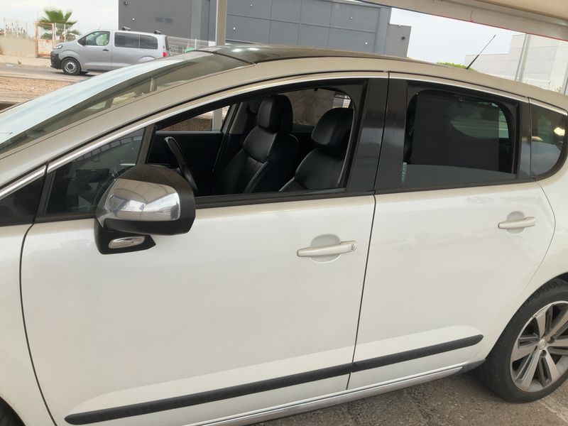 Peugeot 3008 1.6 Blue-HDi Allure 2015 – снимка 4