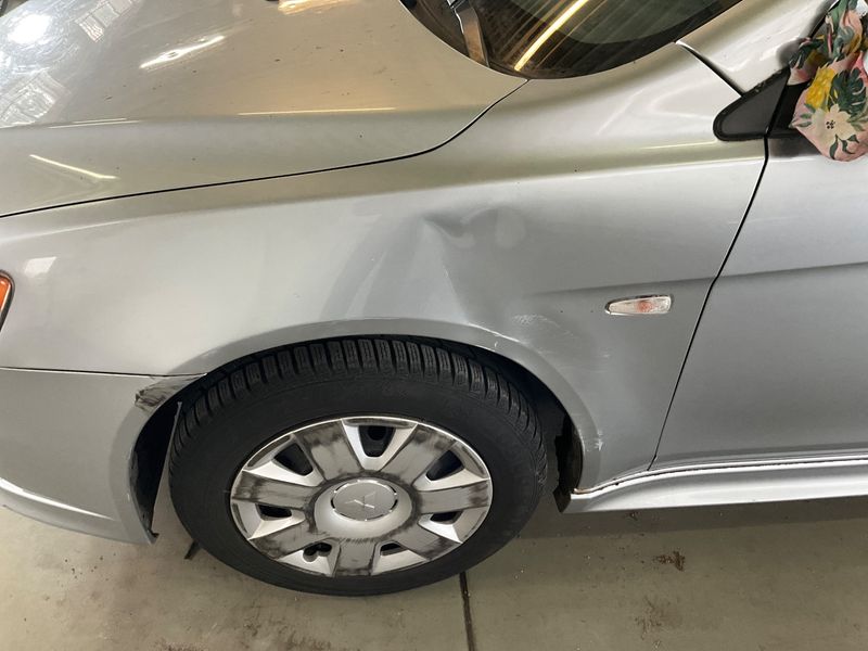 Mitsubishi Lancer 1.8 DOHC Intense 2010 – снимка 35