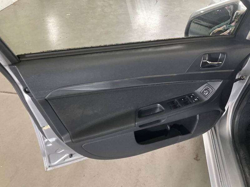 Mitsubishi Lancer 1.8 DOHC Intense 2010 – снимка 29