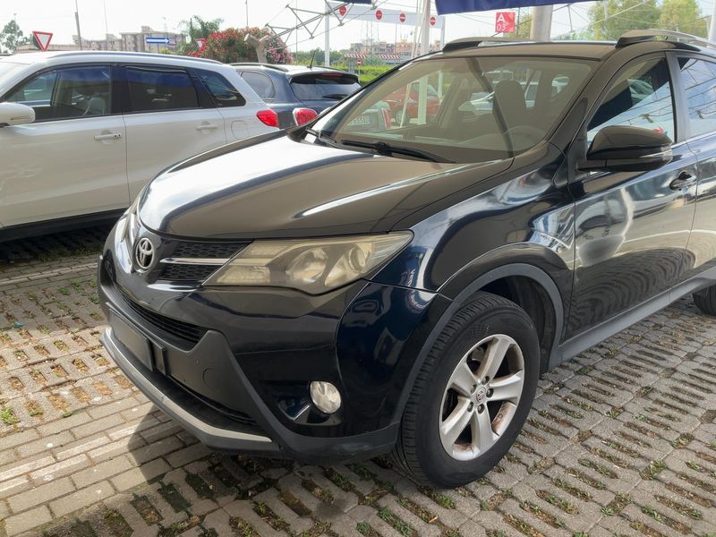 Toyota RAV 4 2.0 D-4D Active 2013 – снимка 2