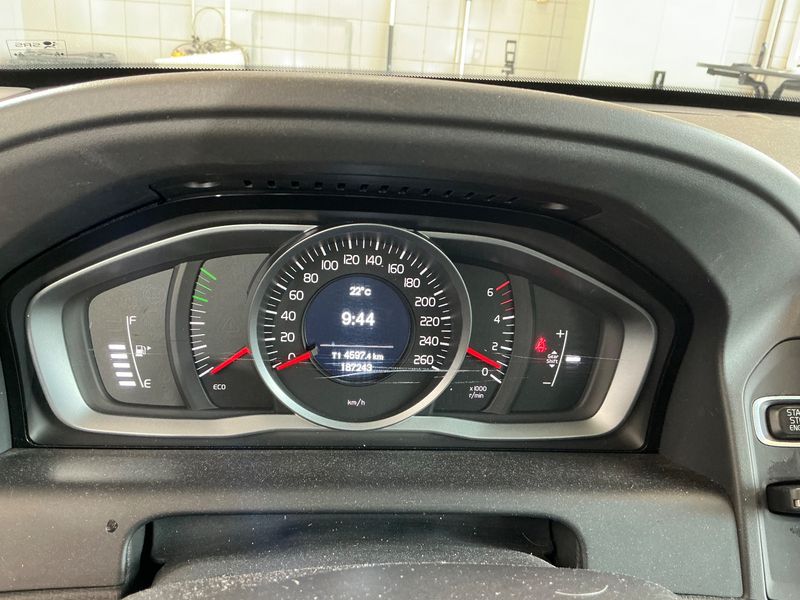 Volvo XC60 2.4 D4 Business AWD 2014 – снимка 19