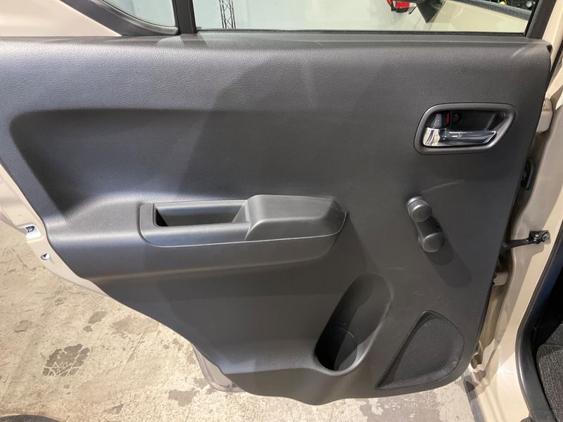 Suzuki Ignis 1.2 DualJet Mild-Hybrid Comfort 2024 – снимка 28