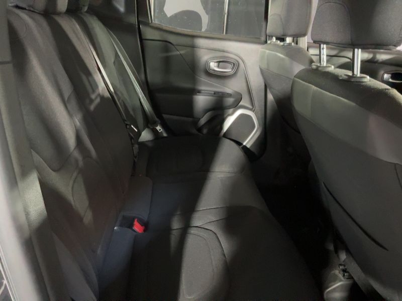 Jeep Renegade 2.0 M-Jet Limited 4WD 2015 – снимка 19