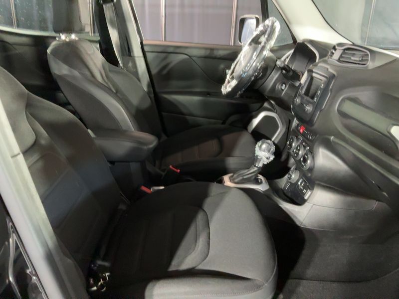 Jeep Renegade 2.0 M-Jet Limited 4WD 2015 – снимка 16