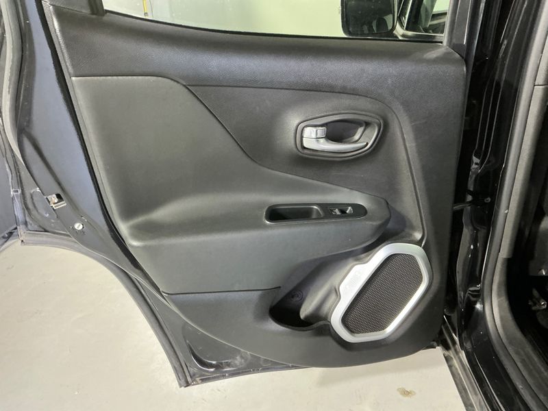 Jeep Renegade 2.0 M-Jet Limited 4WD 2015 – снимка 30