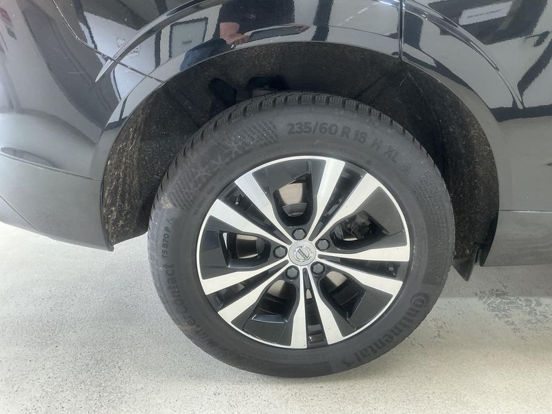 Volvo XC60 2.0 T6 Plug-in Hybrid Inscription Expression AWD 2021 – снимка 9