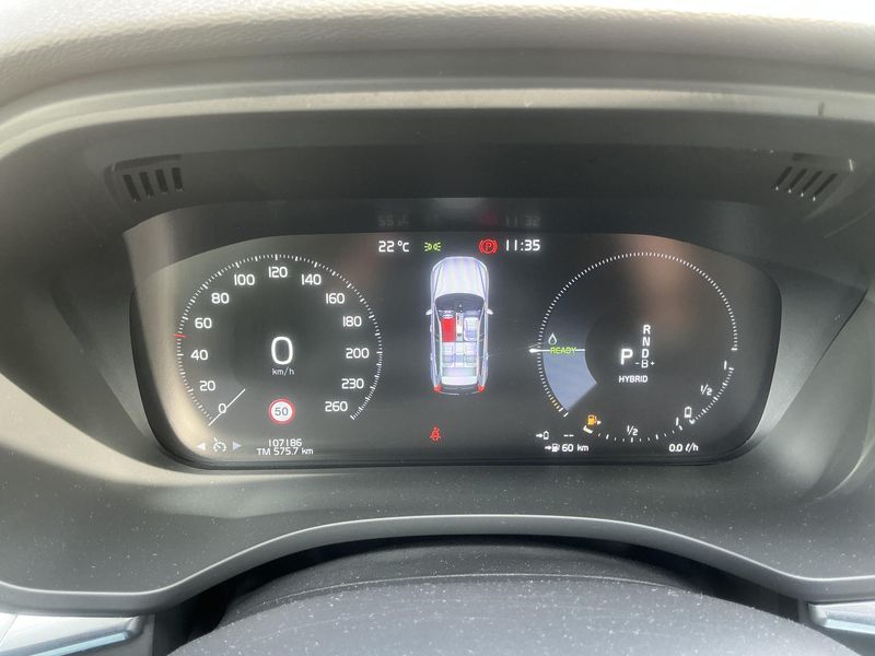 Volvo XC60 2.0 T6 Plug-in Hybrid Inscription Expression AWD 2021 – снимка 18