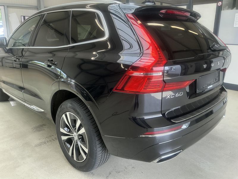 Volvo XC60 2.0 T6 Plug-in Hybrid Inscription Expression AWD 2021 – снимка 6