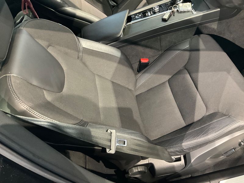 Volvo XC60 2.0 T6 Plug-in Hybrid Inscription Expression AWD 2021 – снимка 28