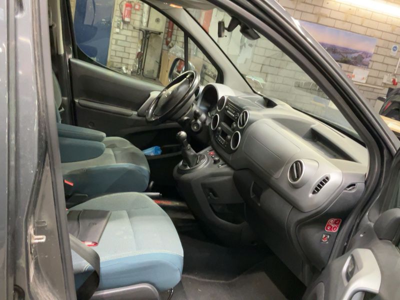 Citroen Berlingo 1.6 Selection 2018 – снимка 16