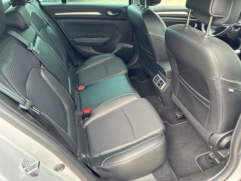 Renault Megane 1.5 dCi BOSE Edition 2017 – снимка 14