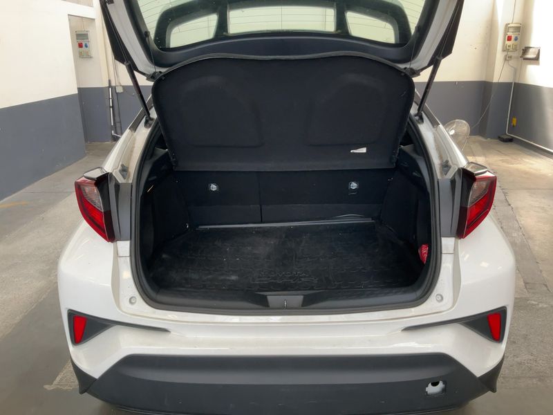 Toyota C-HR 1.8 Hybrid Business Edition 2022 – снимка 15