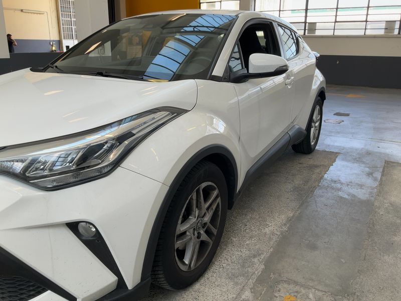 Toyota C-HR 1.8 Hybrid Business Edition 2022 – снимка 2