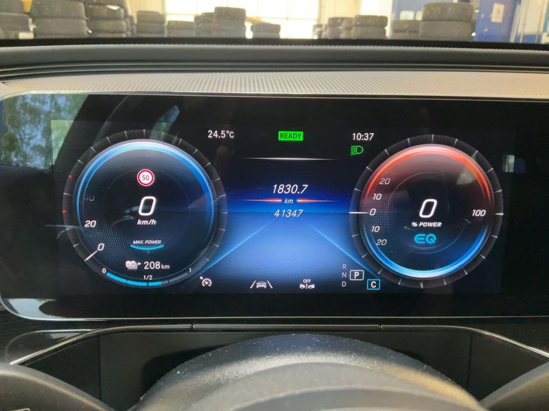 Mercedes-Benz EQC electric drive 300 kW 4Matic AMG Line 2020 – снимка 18