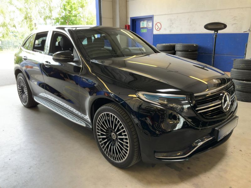 Mercedes-Benz EQC electric drive 300 kW 4Matic AMG Line 2020 – снимка 12