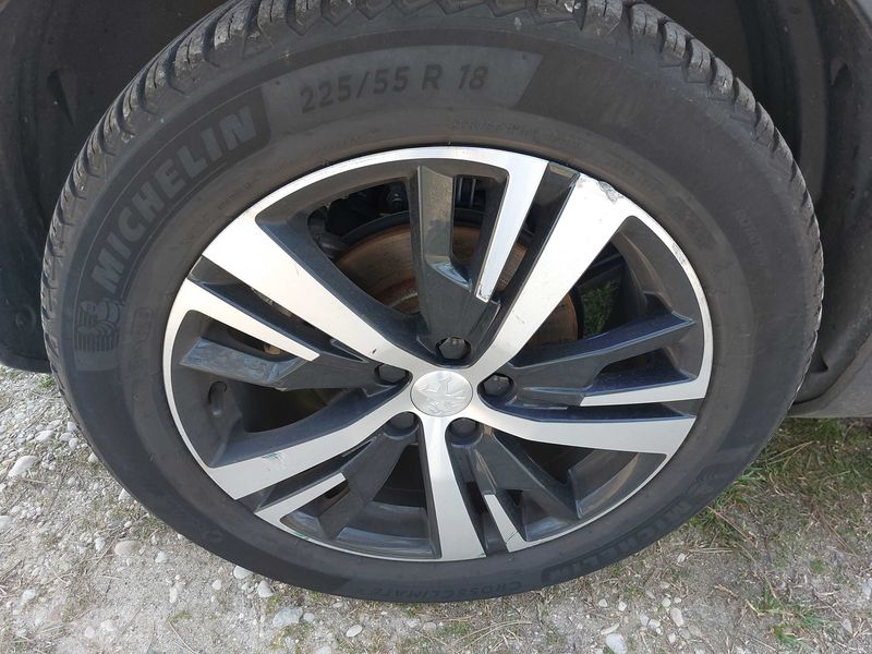 Peugeot 3008 1.6 Hybrid 225 GT 2021 – снимка 38