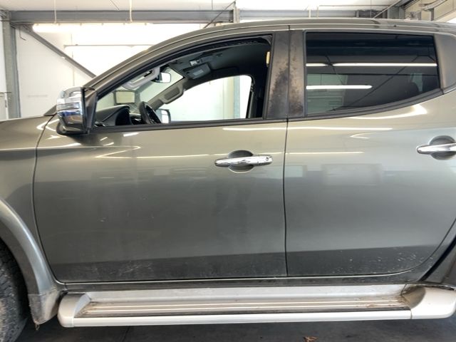 Mitsubishi L 200 2.4 DI-D Plus Doppelkabine 4WD 2019 – снимка 4