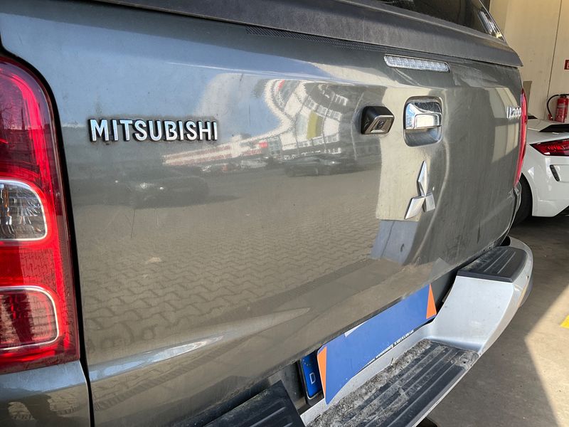 Mitsubishi L 200 2.4 DI-D Plus Doppelkabine 4WD 2019 – снимка 40