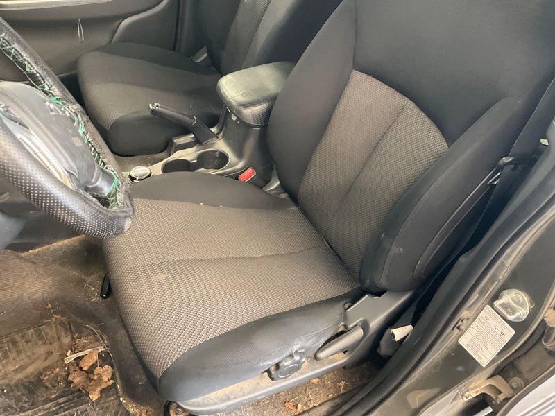 Mitsubishi L 200 2.4 DI-D Plus Doppelkabine 4WD 2019 – снимка 30