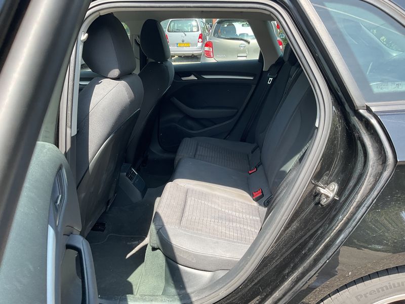 Audi A3 Sportback 1.4 TFSI ACT ultra Ambition 2015 – снимка 19