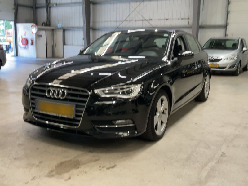 Audi A3 Sportback 1.4 TFSI ACT ultra Ambition 2015 – снимка 1