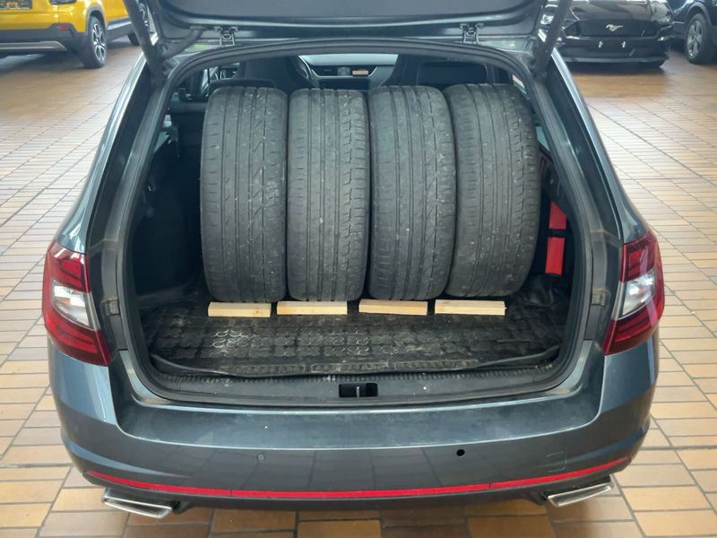 Skoda Octavia 2.0 TDI RS 2018 – снимка 16