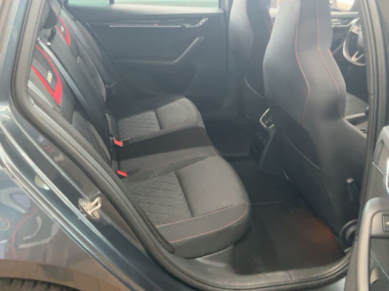 Skoda Octavia 2.0 TDI RS 2018 – снимка 20