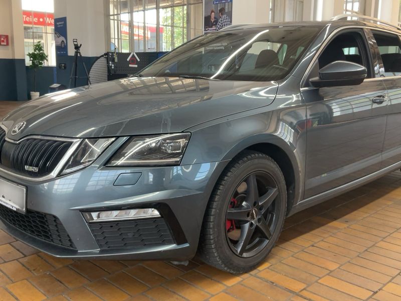 Skoda Octavia 2.0 TDI RS 2018 – снимка 2