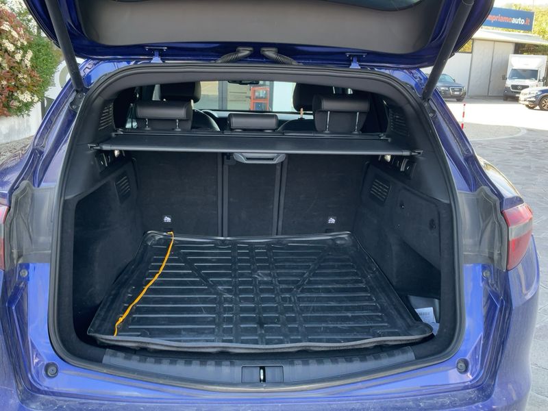 Alfa Romeo Stelvio 2.2 JTDM Sprint Q4 2022 – снимка 15