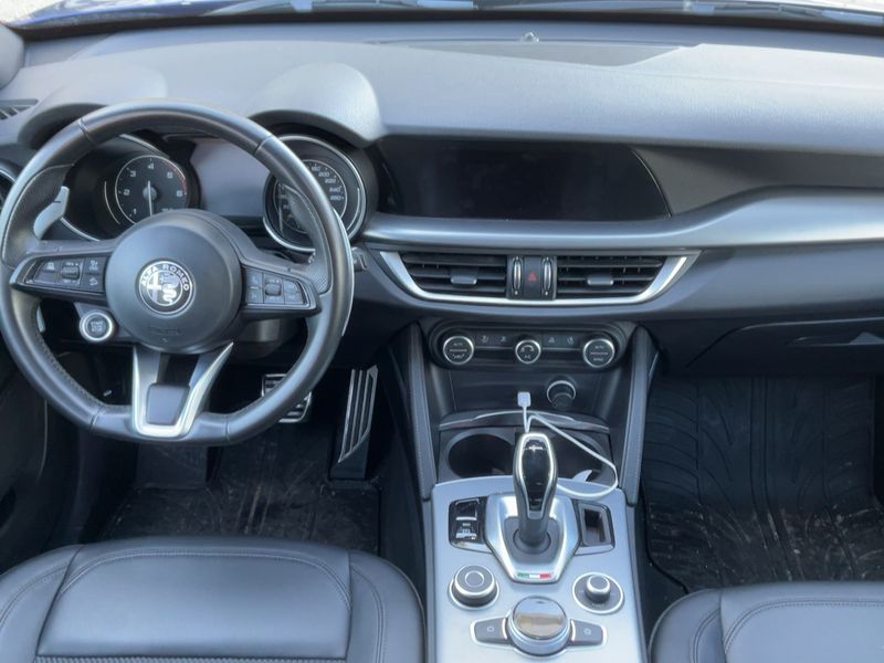 Alfa Romeo Stelvio 2.2 JTDM Sprint Q4 2022 – снимка 17