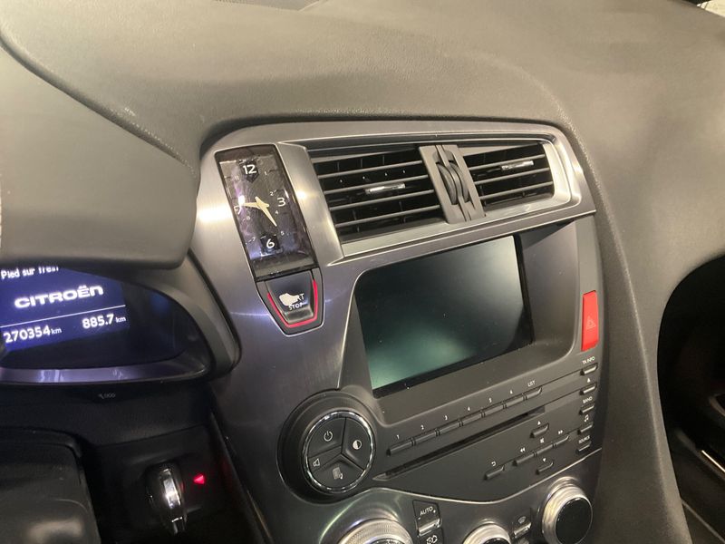 Citroen DS5 2.0 HDi Hybrid4 SportChic 2012 – снимка 29