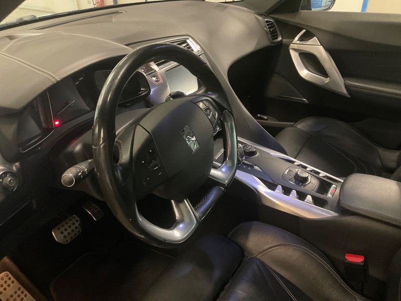 Citroen DS5 2.0 HDi Hybrid4 SportChic 2012 – снимка 34